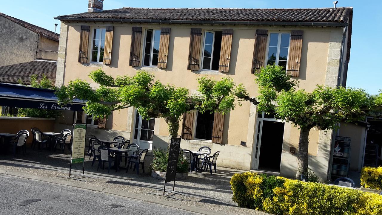 Les Ormeaux Bed & Breakfast Сотерн Екстериор снимка